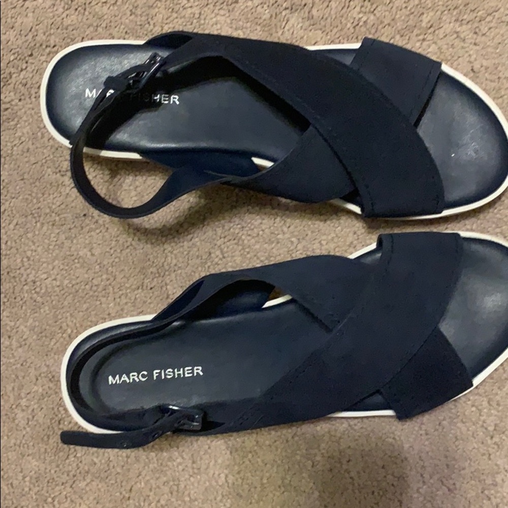 Marc fisher raised open flats